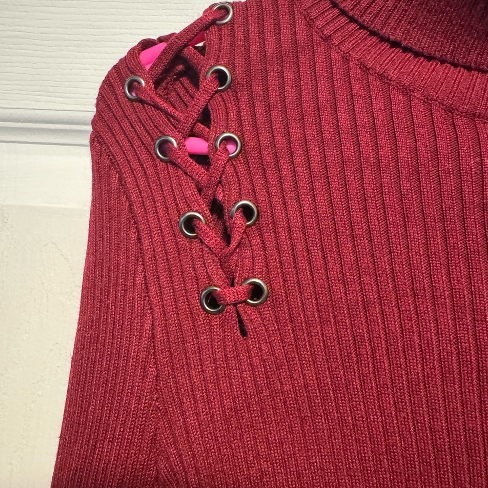 🌟🌟Almost Famous Maroon Ribbed Sweater - Picture 2 of 3